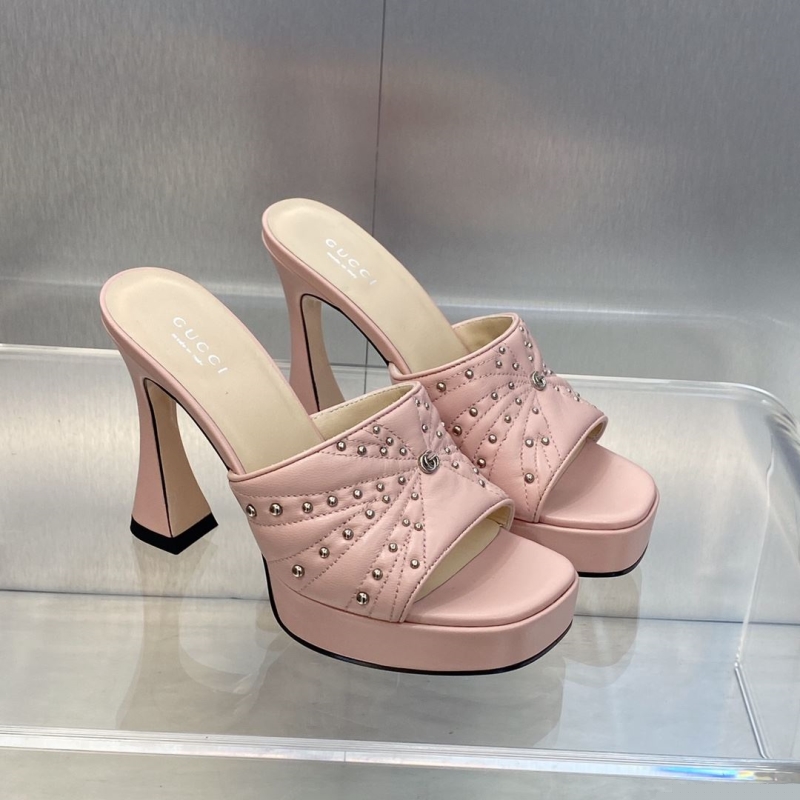 G*u*i high heels